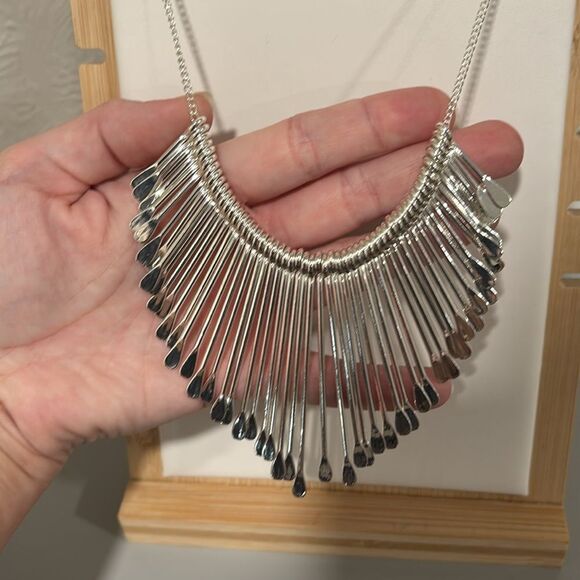 Liz Claiborne Silver Tone Spoon Fringe Necklace - Picture 2 of 4